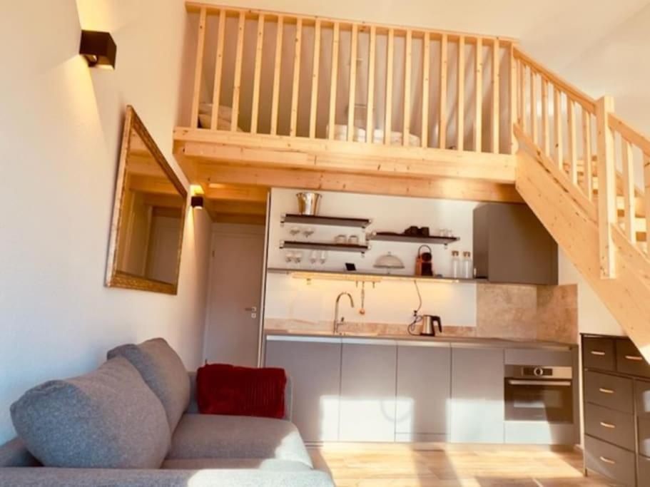 Chic Small New Apartment Up To 4 People, Pets Allowed ランス エクステリア 写真