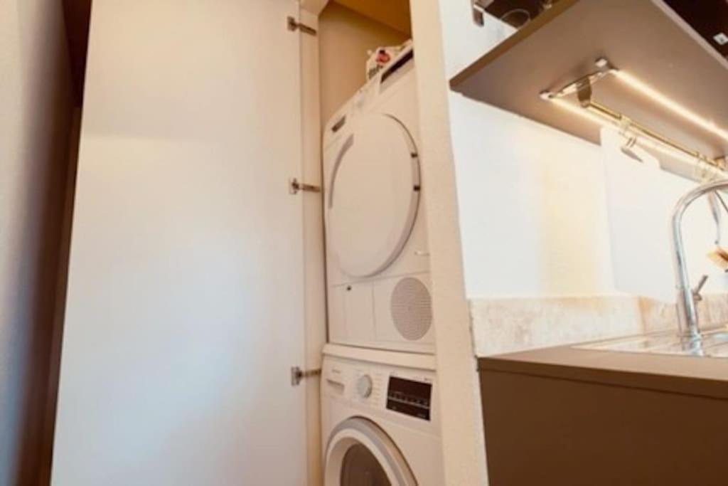 Chic Small New Apartment Up To 4 People, Pets Allowed ランス エクステリア 写真